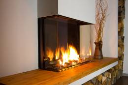 Gas fireplace URANUS XLG, corner glass on the left side